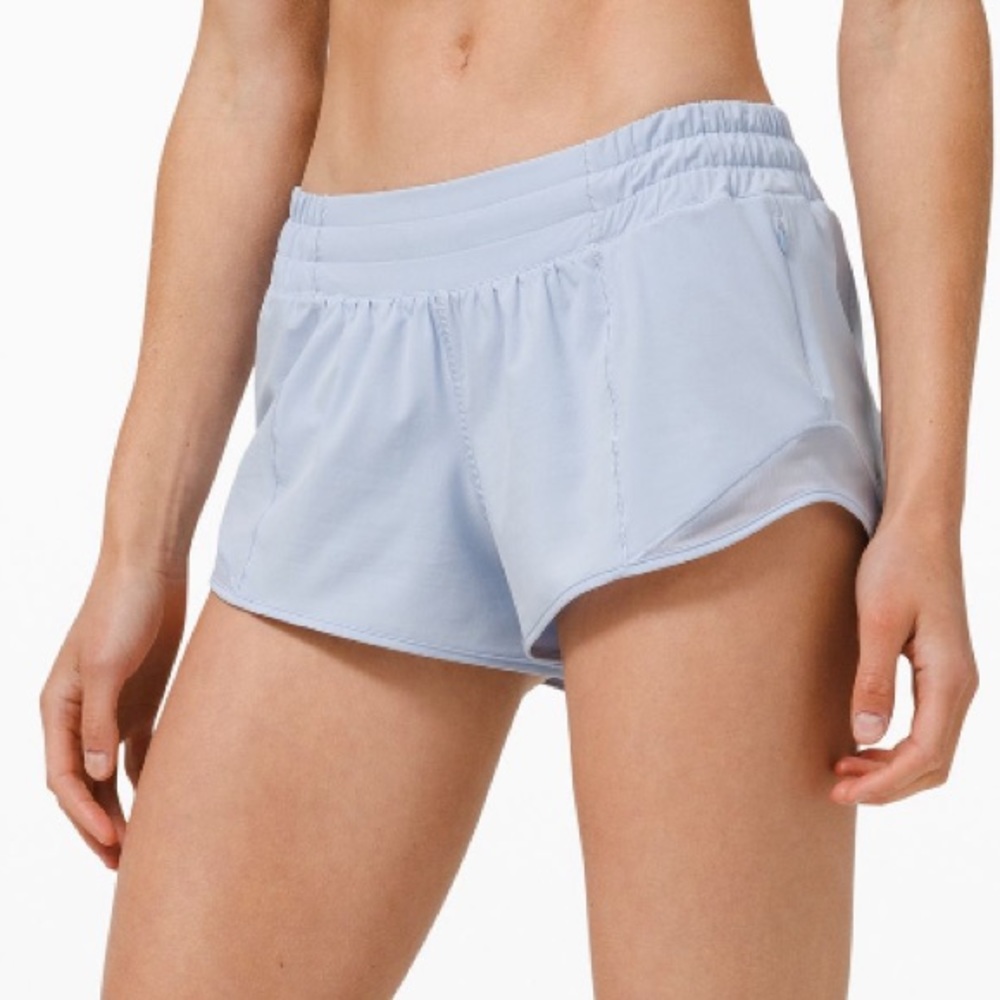 Lululemon hotty hot 2.5 linen blue shorts